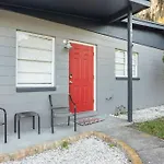 Entirehouse W/Bush Garden View_Private Heated Pool