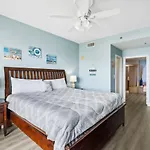 Laketown Wharf #824 By Nautical Properties