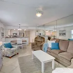 El Matador 219 - Ground Floor Unit