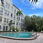 Blue Orchid Apartment-Palm Beach-Pool