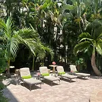 Blue Orchid Apartment-Palm Beach-Pool