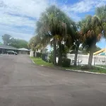 Flamingo Inn