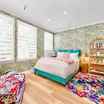 King Bed Mermaid Suite - Heart Of Palm Beach, Free Parking Included