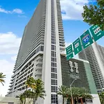 Amazing Views On The 29Th Floor 2Br Beach Resort