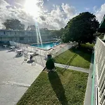 Boca Inn