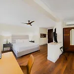 Hotel St. Michel
