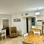 Horizon By The Sea Inn