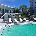 Ivory Sands Beach Suites
