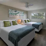 La Siesta Resort & Villas