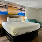 Days Inn By Wyndham Sarasota I-75
