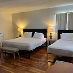 Dee Jay Beach Resort