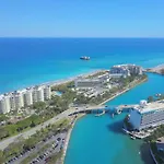 Waterstone Resort & Marina Boca Raton, Curio Collection By Hilton