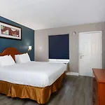 OYO Hotel Marianna East Hwy 71