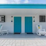 Edgewater Lodge