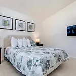 610 Bungalow At Watersong & Pool