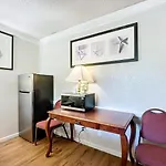 Soho Inn And Suites Jacksonville North