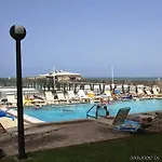 Sunglow Resort 305