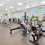 Excellent Beach Front Community, Golf Course, Tennis, Sunny Weather Year Round!
