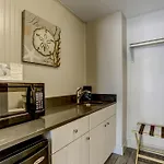 Beachside Motel - Amelia Island