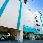 Sand Pebble Resort