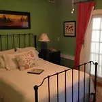 Mango Inn Bed And Breakfast