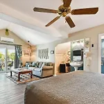 Sea Breeze Manor Inn