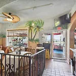 Sea Breeze Manor Inn