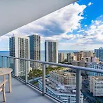 Hyde Beach House Hollywood Private Suites