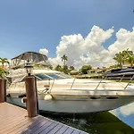 Spacious Lighthouse Point Home With Pool And Grill!