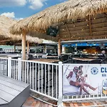 Ramada By Wyndham Sarasota Waterfront