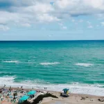 The Tides On Miami Hollywood