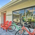 Canal-Front Cape Coral Oasis With Pool And Dock!