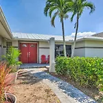 Canal-Front Cape Coral Oasis With Pool And Dock!