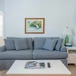 The Sea Spray Resort