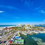 Pier House 60 Clearwater Beach Marina Hotel