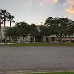 Hampton Inn & Suites Pensacola I-10 N At University Town Plaza
