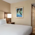 Doubletree By Hilton Fort Myers At Bell Tower Shops