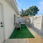 Miami Suite Life