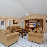 Sunset Special: 3Br Oasis, Heated Pool, Lake Views