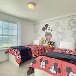 New Lovely Townhouse 5 Beds Private Pool Cub Free