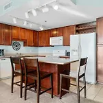 Laketown Wharf 1115