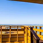Quality Inn & Suites Gulf Breeze Bayside Near Pensacola Beach