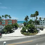 Bungalow Beach Resort