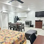 Sunshine Inn & Suites Venice, Florida