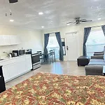 Sunshine Inn & Suites Venice, Florida