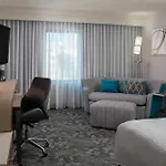 Courtyard By Marriott Orlando Lake Buena Vista In The Marriott Village