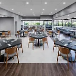 Courtyard By Marriott Orlando Lake Buena Vista At Vista Centre