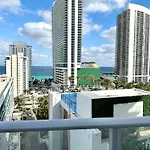 Corner Modern Ocean View Low Floor