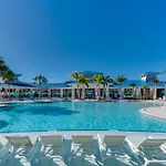 4058 La - Windsor Paradise Escape