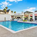 Avanti International Resort